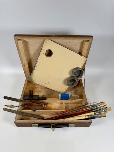 Vintage wooden artist - vintage, artist’s