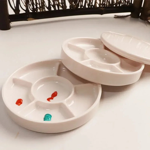 Round porcelain palette with - round,
